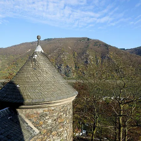 Burg Reichenstein 3*