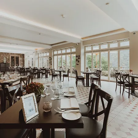 Burg Reichenstein Hotel