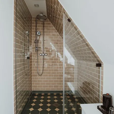 호텔 부르크 라이헨슈타인 3*