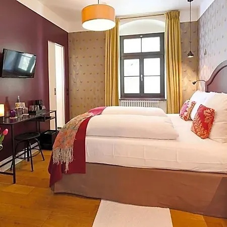 Hotel Burg Reichenstein 3*