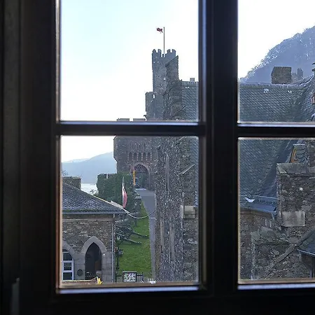 Burg Reichenstein 3*