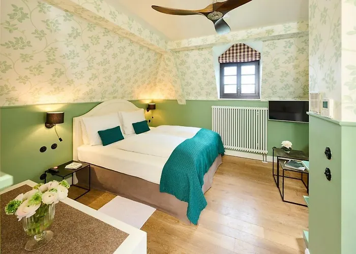 Burg Reichenstein 3*