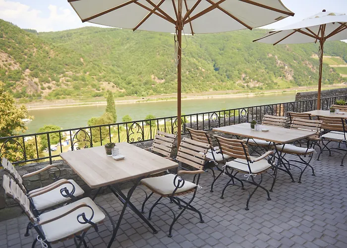 Burg Reichenstein 3*